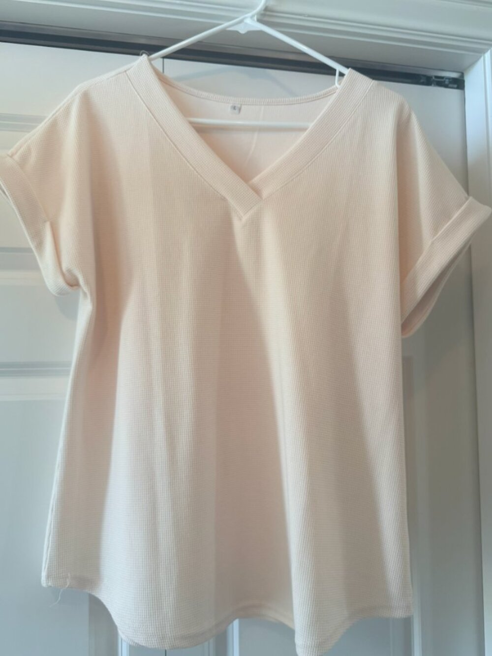 Women's Cream Waffle Knit V-Neck Top Size L Short Sleeve Relaxed Fit